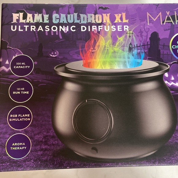 New Mahli Halloween Black Cauldron Color Changing Flame Aroma Therapy Diffusor - Picture 3 of 4